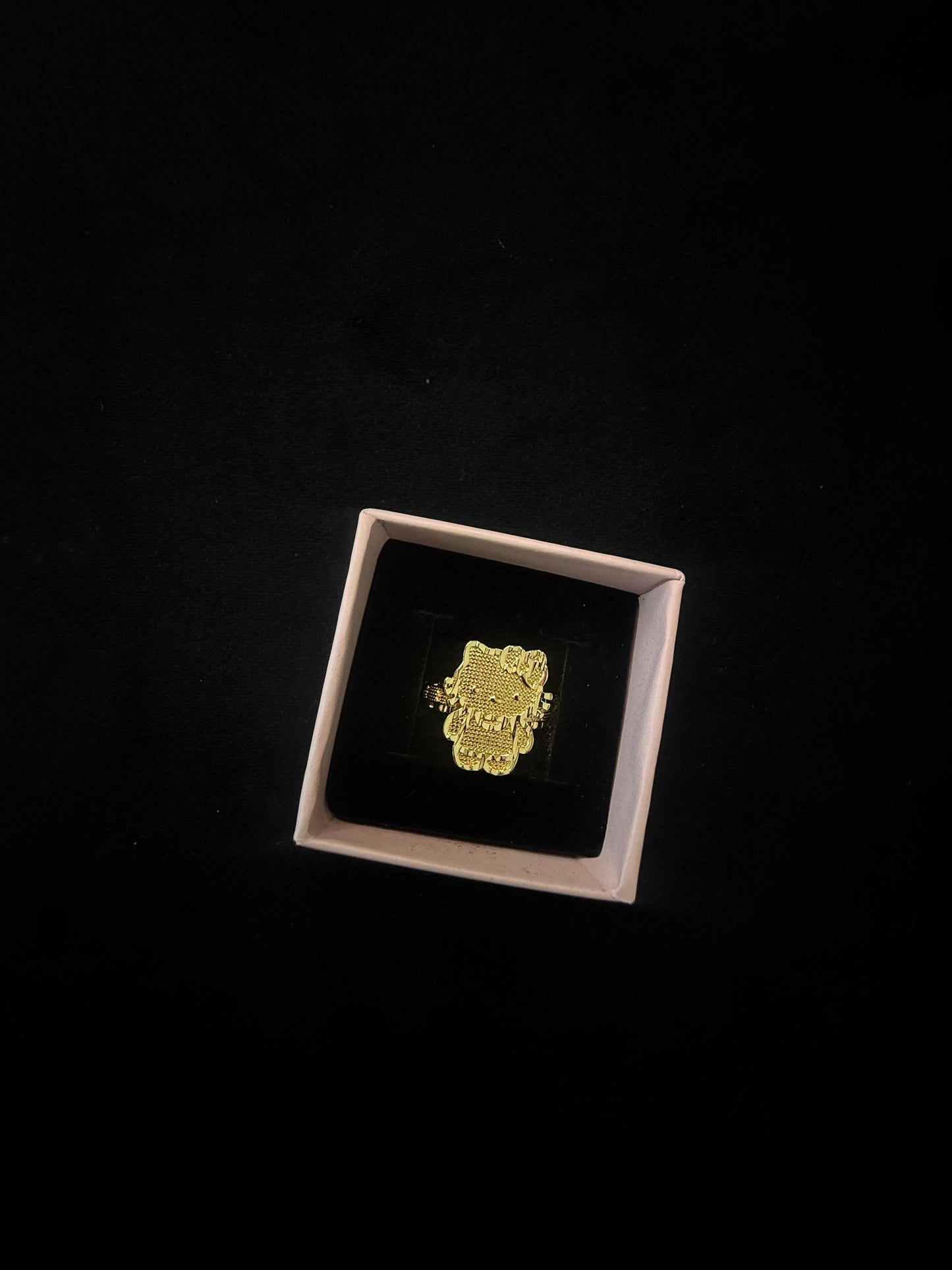 Hello Kitty Nugget Ring